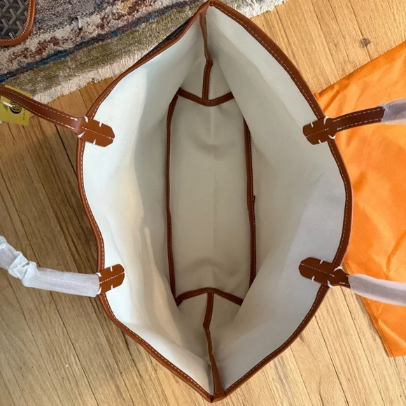 FAKE Goyard Faux-yard Tote Bag - Picture 3 of 5